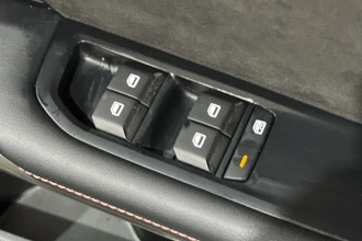 Vehicle Thumbnail 26