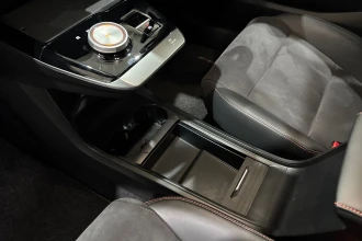Vehicle Thumbnail 32