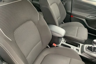 Vehicle Thumbnail 26