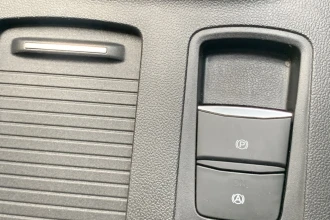 Vehicle Thumbnail 33