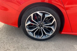 Vehicle Thumbnail 11