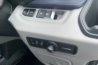 Vehicle Thumbnail 21