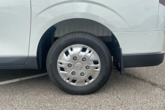 Vehicle Thumbnail 11