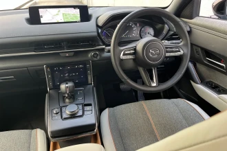 Vehicle Thumbnail 30
