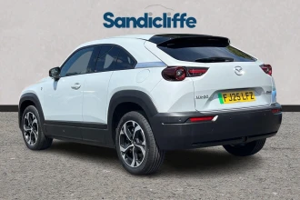 Vehicle Thumbnail 6