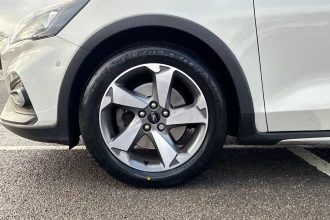 Vehicle Thumbnail 23