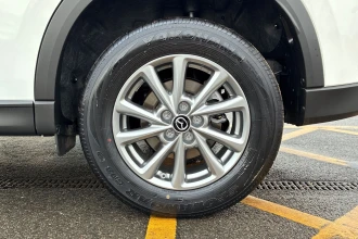 Vehicle Thumbnail 22