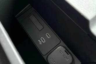 Vehicle Thumbnail 48