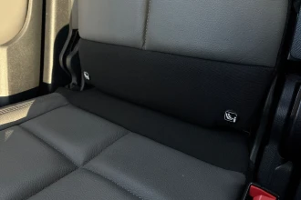 Vehicle Thumbnail 30