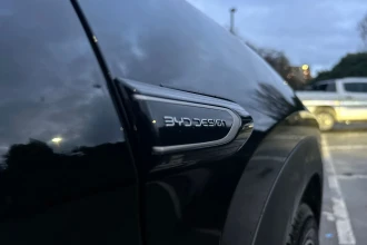 Vehicle Thumbnail 25