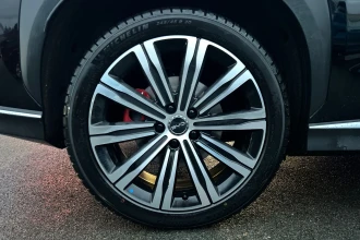 Vehicle Thumbnail 11