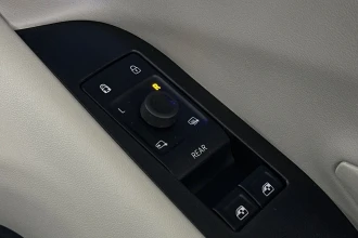 Vehicle Thumbnail 24