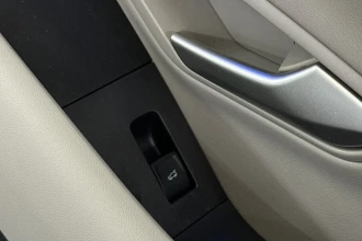 Vehicle Thumbnail 25