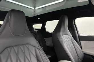 Vehicle Thumbnail 46