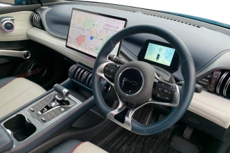 Vehicle Thumbnail 12