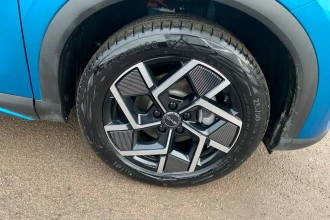 Vehicle Thumbnail 27