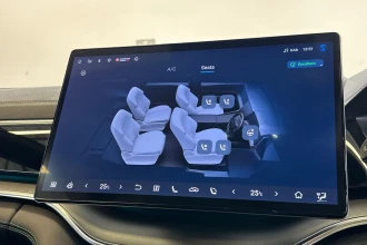 Vehicle Thumbnail 32