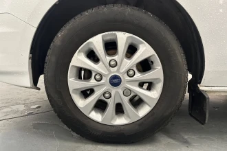 Vehicle Thumbnail 11