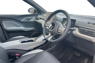 Vehicle Thumbnail 12