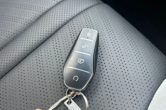 Vehicle Thumbnail 33