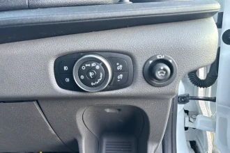 Vehicle Thumbnail 25