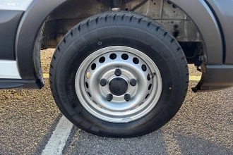 Vehicle Thumbnail 11