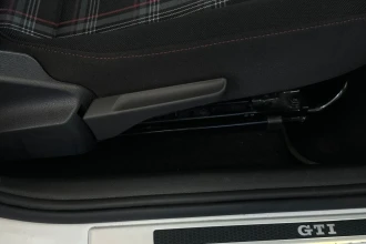 Vehicle Thumbnail 19