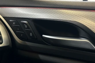 Vehicle Thumbnail 42