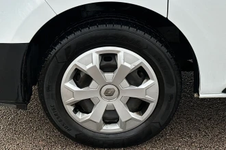 Vehicle Thumbnail 11