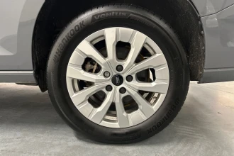 Vehicle Thumbnail 18