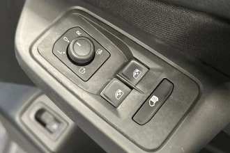 Vehicle Thumbnail 26