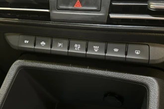 Vehicle Thumbnail 34