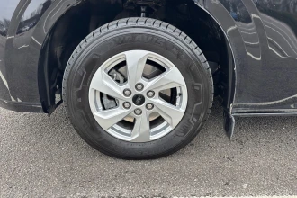 Vehicle Thumbnail 11