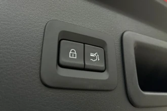 Vehicle Thumbnail 25