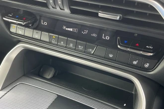 Vehicle Thumbnail 48