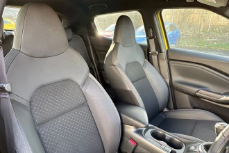 Vehicle Thumbnail 38