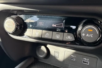 Vehicle Thumbnail 40