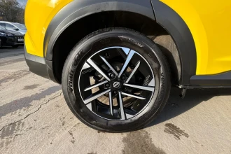 Vehicle Thumbnail 46