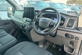 Vehicle Thumbnail 12