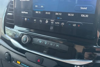 Vehicle Thumbnail 30