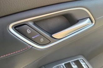 Vehicle Thumbnail 28