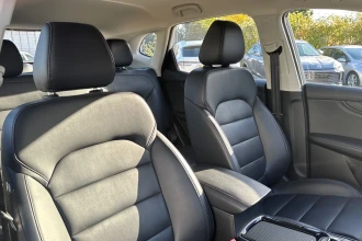 Vehicle Thumbnail 50