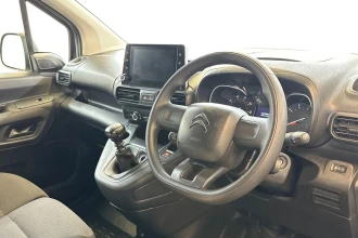 Vehicle Thumbnail 12