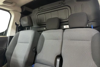 Vehicle Thumbnail 16