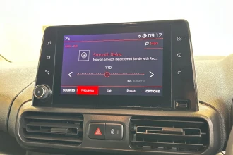 Vehicle Thumbnail 30