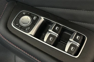 Vehicle Thumbnail 25