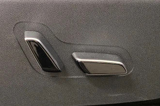 Vehicle Thumbnail 17