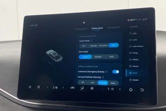 Vehicle Thumbnail 30