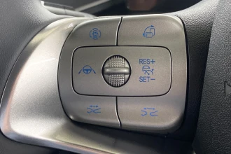 Vehicle Thumbnail 38