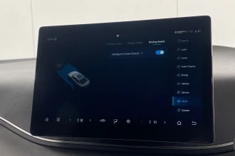 Vehicle Thumbnail 32